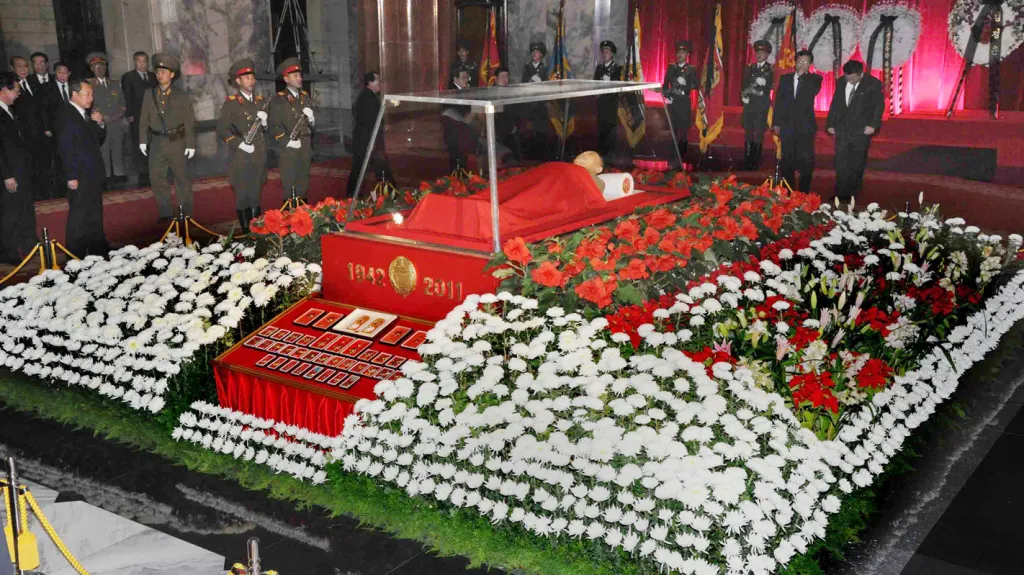 Vystavené tělo Kim Čong-ila