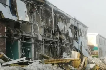 Drony zasáhly rafinerii v hloubi Ruska, cílem byl i závod na Šáhedy