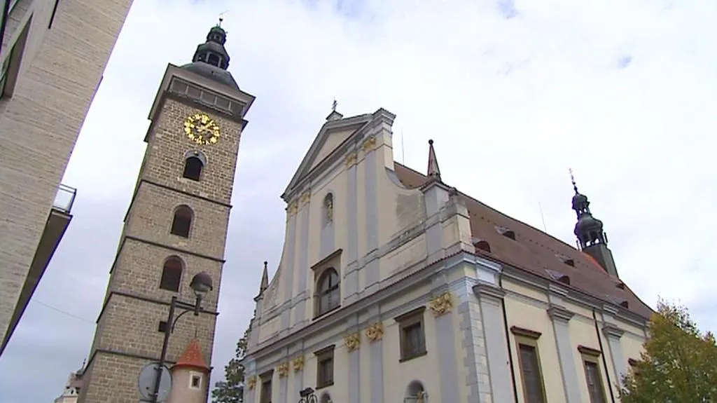 Černá věž a chrám sv. Mikuláše