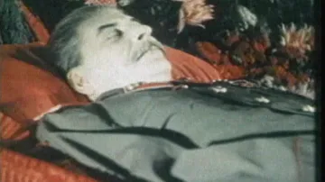 Mrtvý Josif Stalin