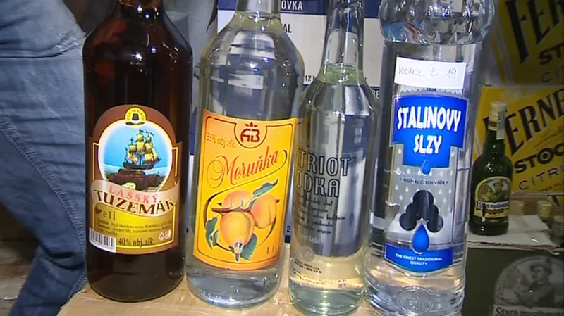 Alkohol byl v láhvích bez kolku