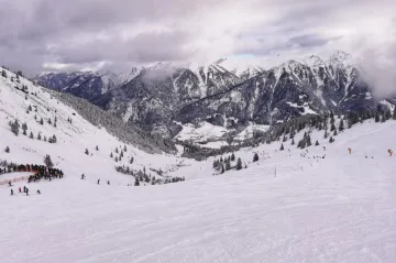 Lavina v Rakousku zabila chlapce z Česka