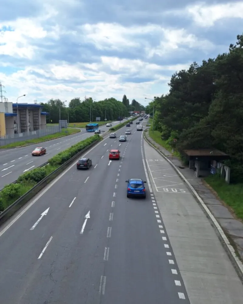 Opravu Rudné ulice v Ostravě provází dopravní omezení
