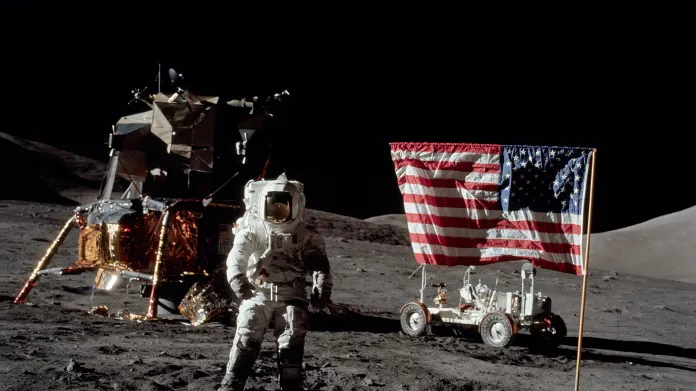 Harrison Schmitt na Měsíci