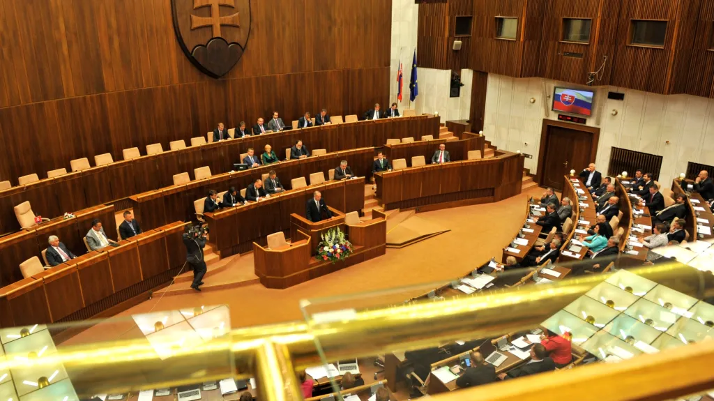 Národní rada Slovenské republiky schválila změnu ústavy