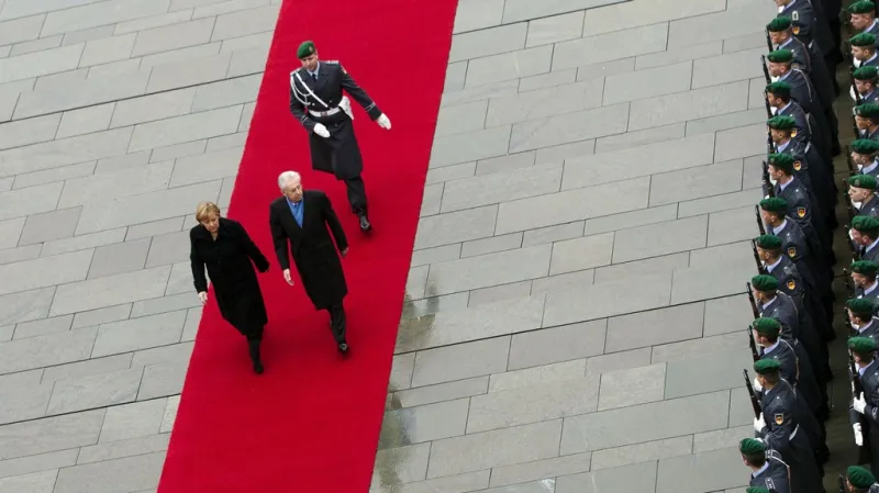 Italský premiér Mario Monti se v Berlíně setkal s německou kancléřkou Angelou Merkelovou
