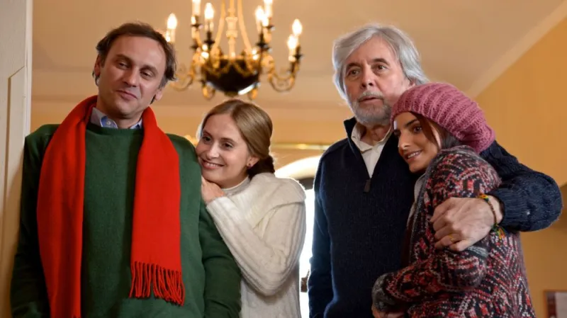 Přijde letos Ježíšek? / Igor Chmela, Danica Jurčová, Josef Abrhám, Aislinn Derbezová