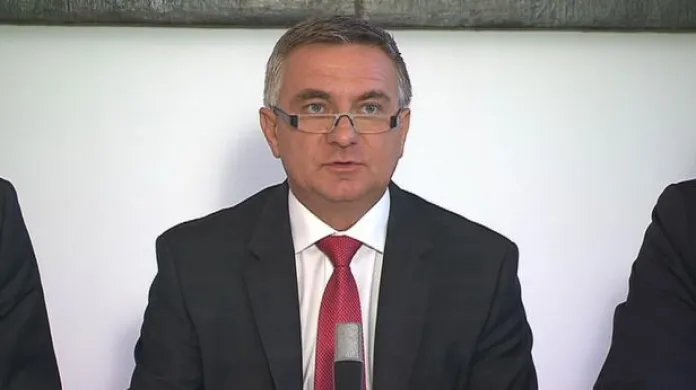 Spor o autorství loňské amnestie nekončí ani uzavřením smíru