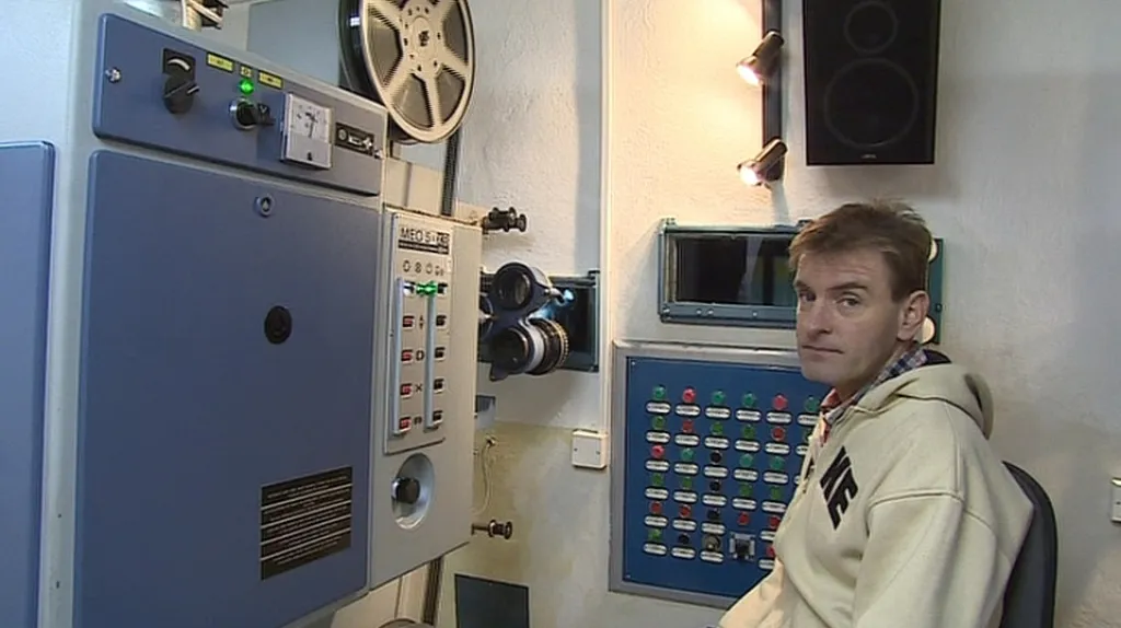 Filmové kotouče vytlačují digitální promítačky