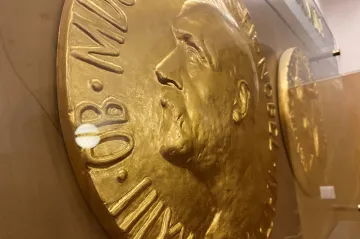 Za objevy v kvantové fyzice dostali vědci Nobelovu cenu