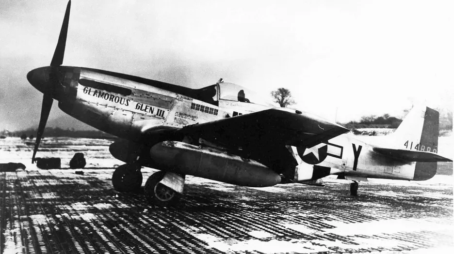 Mustang s přezdívkou Glamorous Glen III – na něm dosáhl Chuck Yeager většiny vítězství