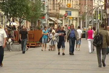 Kvůli krizi začaly tři čtvrtiny lidí výrazně šetřit
