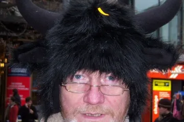 Nelíbí se vám, jak vás politici zadlužili? Žalujte je!