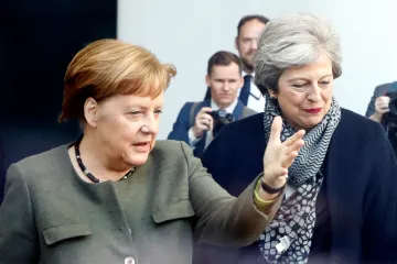 Britský parlament podpořil žádost premiérky o odklad brexitu