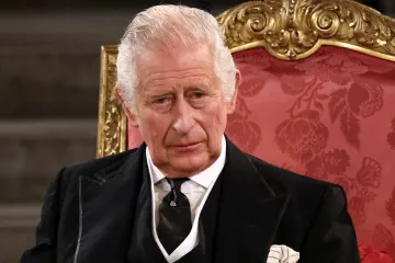 Korunovace Karla III. britským králem se uskuteční příští rok v květnu