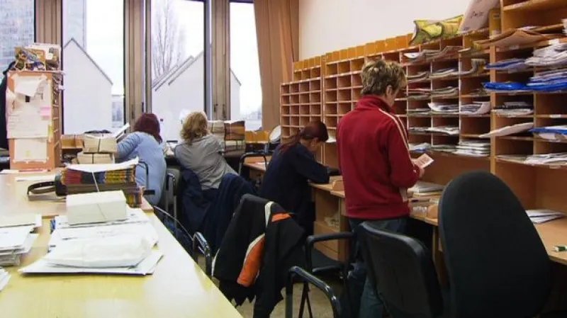 Pošťáci vyzvali Babiše, ať neblokuje státní peníze