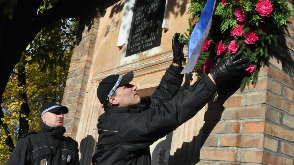 28. říjen v Lounech