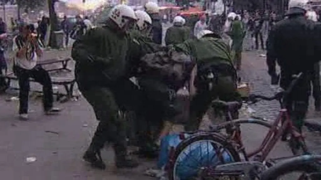 Střet s policií v Hamburku