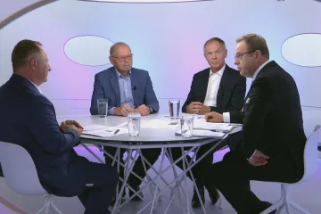 Chytré investice jako cesta z krize. Neudržujme ekonomiku na kapačkách, řekl exministr Pilný