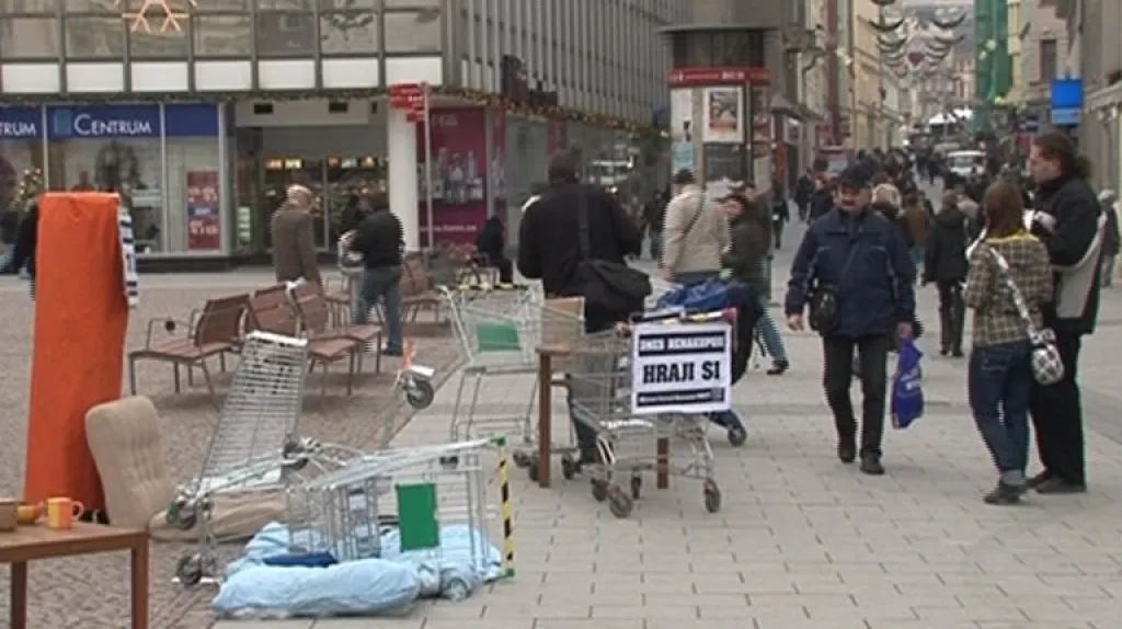 Happening Nesehnutých k Mezinárodnímu dni bez nakupování