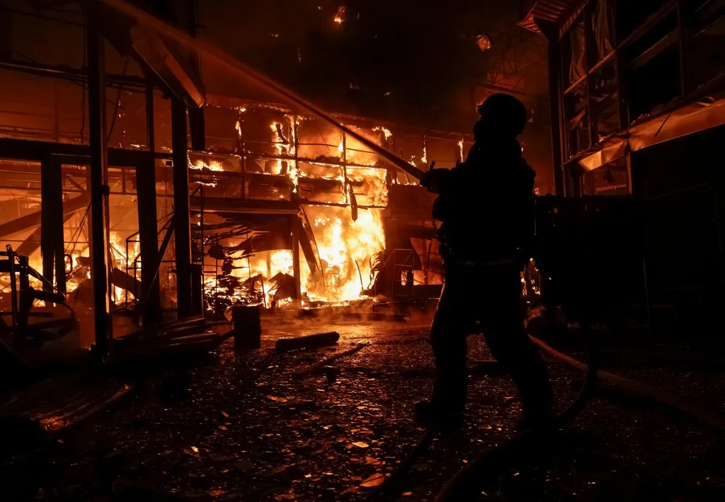 Při ruském vzdušném útoku v Charkovské oblasti zahynul člověk