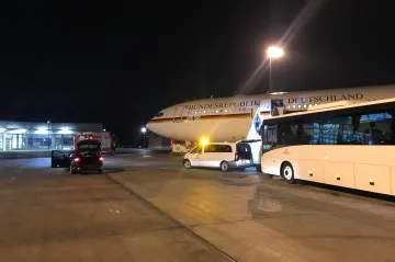 Německému vládnímu speciálu vypadl komunikační systém, Merkelová letí na G20 běžnou linkou