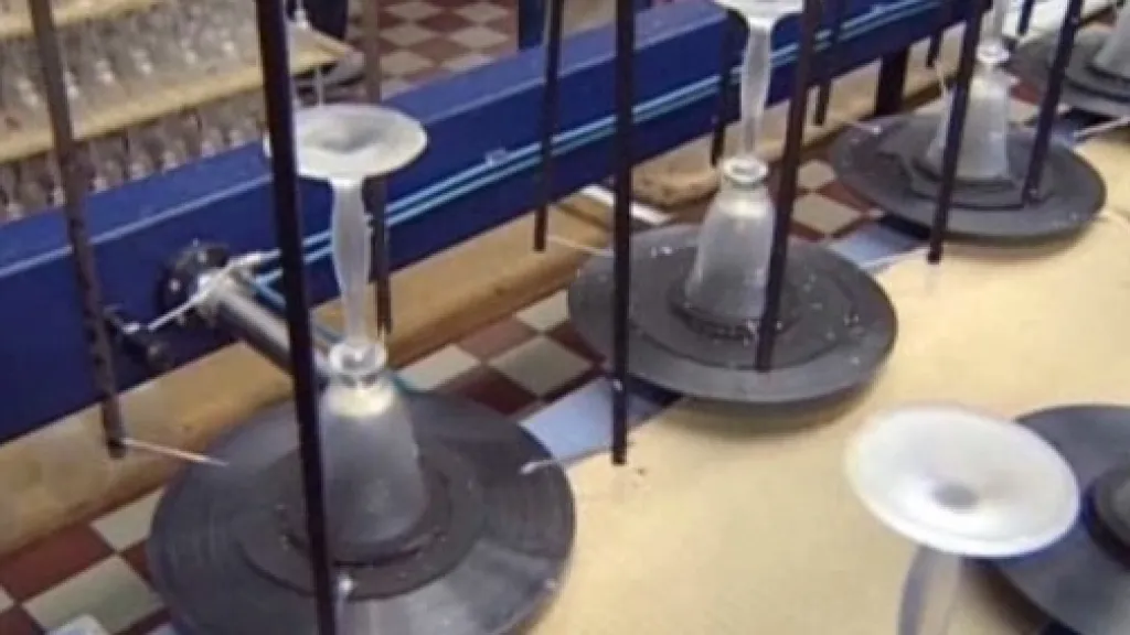 Výroba ve sklárně