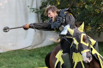 Divadlo na koních ve Vimperku