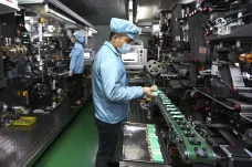 Aktivita v čínských továrnách rostla nejrychleji za tři roky. Země míří nad úroveň před pandemií