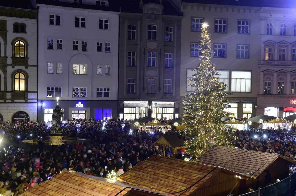 Rozsvícení vánočního stromu na Horním náměstí v Olomouci