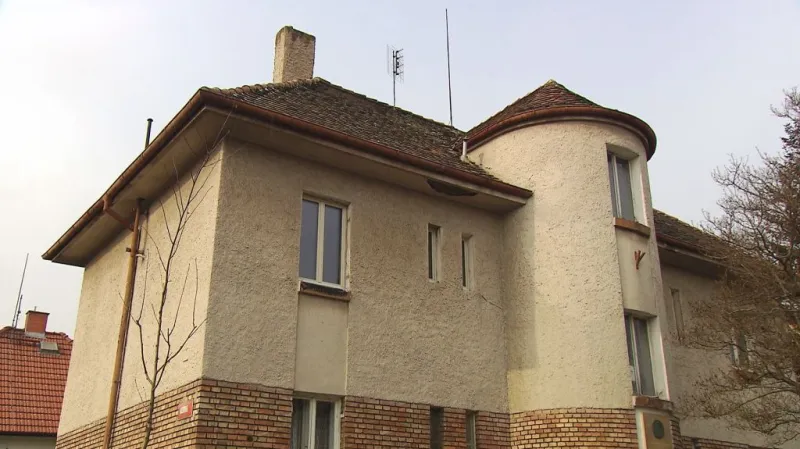 Rodný dům Otakara Jaroše v Lounech chce radnice odkoupit a udělat v něm muzeum