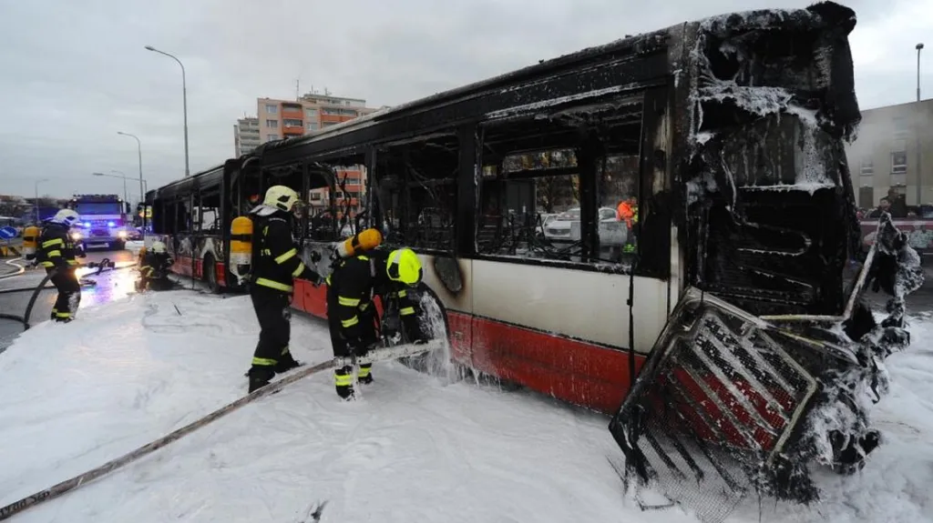 Autobus po požáru
