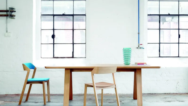 TON - kolekce nábytku Merano (Alexander Gufler)