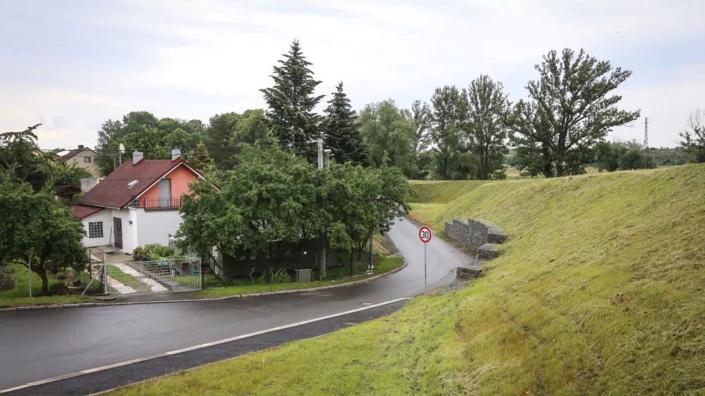 Nová protipovodňová hráz v Ostravě-Koblově