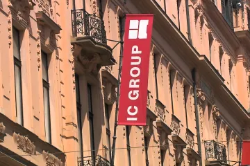 Firma napojená na ruského podnikatele připravila klienty o miliardu. Policie se snaží zjistit, kam peníze zmizely