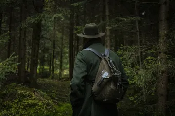 Myslivec postřelil hledače kovů na Tachovsku