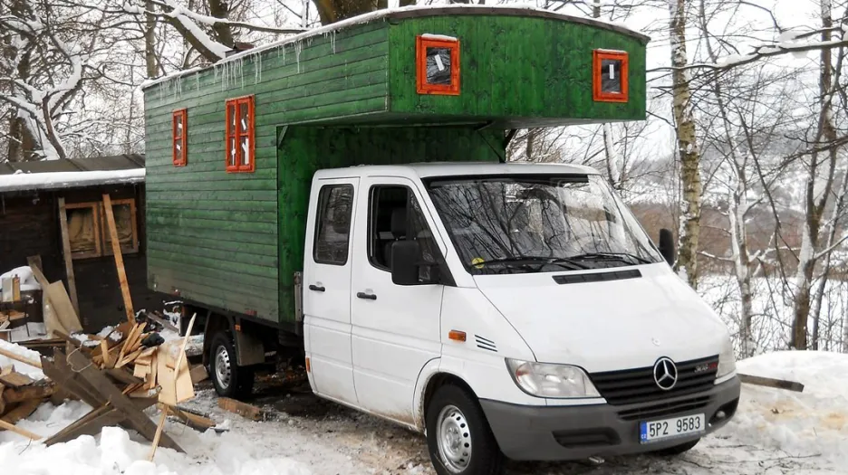 Obytné auto kapely Der Šenster Gob