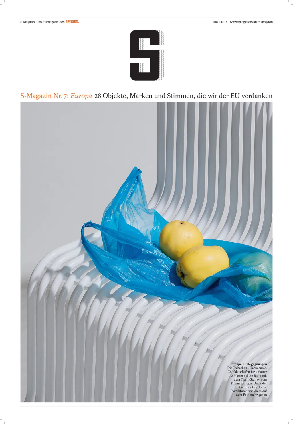 Mezi firmami, tedy v kategorii Výrobce roku – cena Design pro export, vynikly české nábytkářské stálice Master & Master (židle Cocon od Lucie Koldová a lavička Steps od Herrmanna & Coufala)…