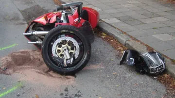 Nehoda motorkáře