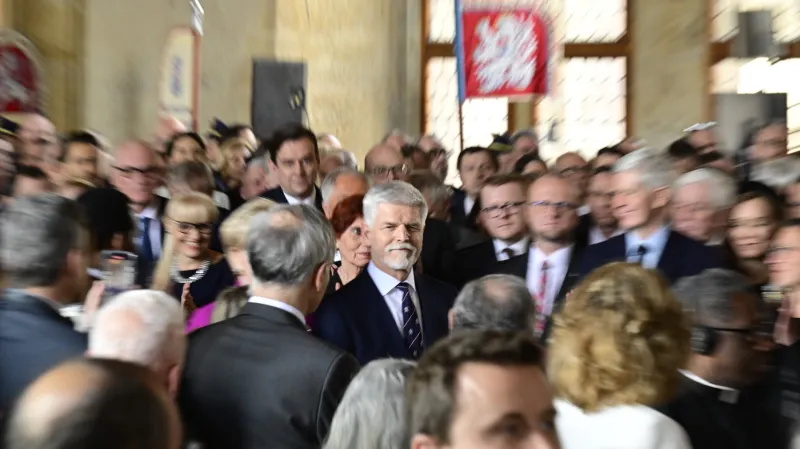 Příchod prezidenta Petra Pavla do Vladislavského sálu