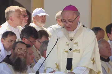 Papež vyzval Graubnera, aby setrval ve funkci pražského arcibiskupa