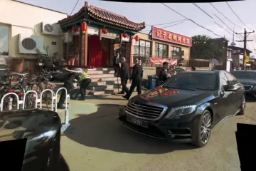 Prezident Zeman pomohl čínské stařence, letělo internetem video. Bylo falešné