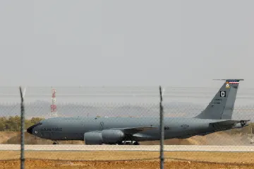 Írán udeřil na americkou základnu v Saúdské Arábii. Média hlásí zraněné vojáky