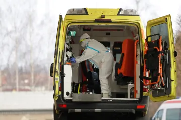 Osoba s rizikem nákazy ebolou je podle amerického institutu na cestě do Česka