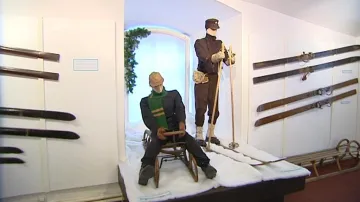 Výstava starého lyžařského vybavení