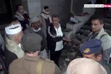Paniku v tlačenici při rozdělování pomoci v Jemenu nepřežilo 78 lidí