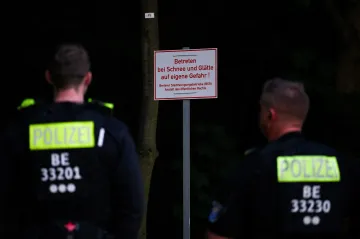 Desítky policistů u Berlína pátraly po domnělé lvici. Rozbor videa nakonec ukázal prase