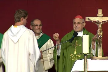 Charismatickou konferenci v Brně zakončil mší kardinál Vlk