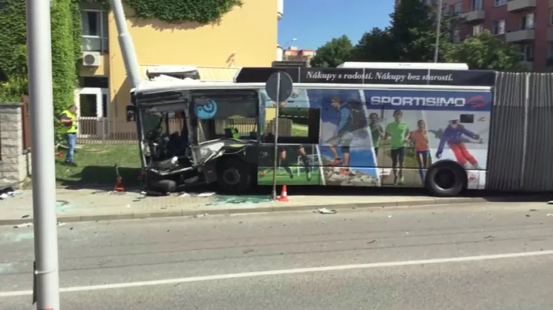 Nehoda trolejbusu v Českých Budějovicích