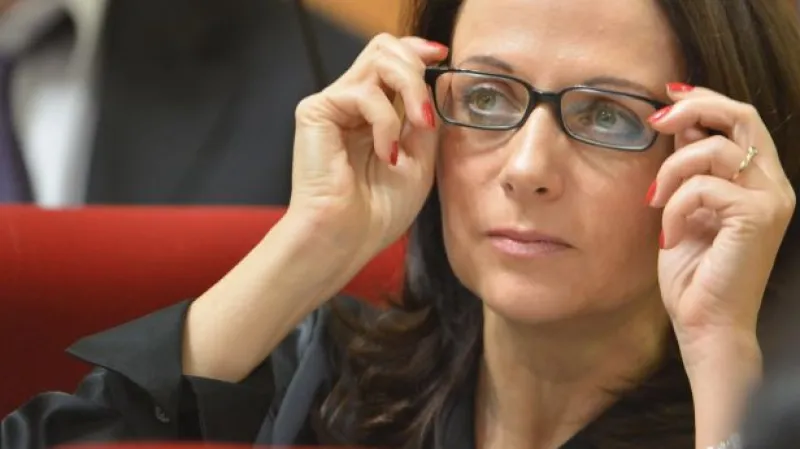 Krnáčová: Opencard nesmí být jedinou formou nákupu jízdného